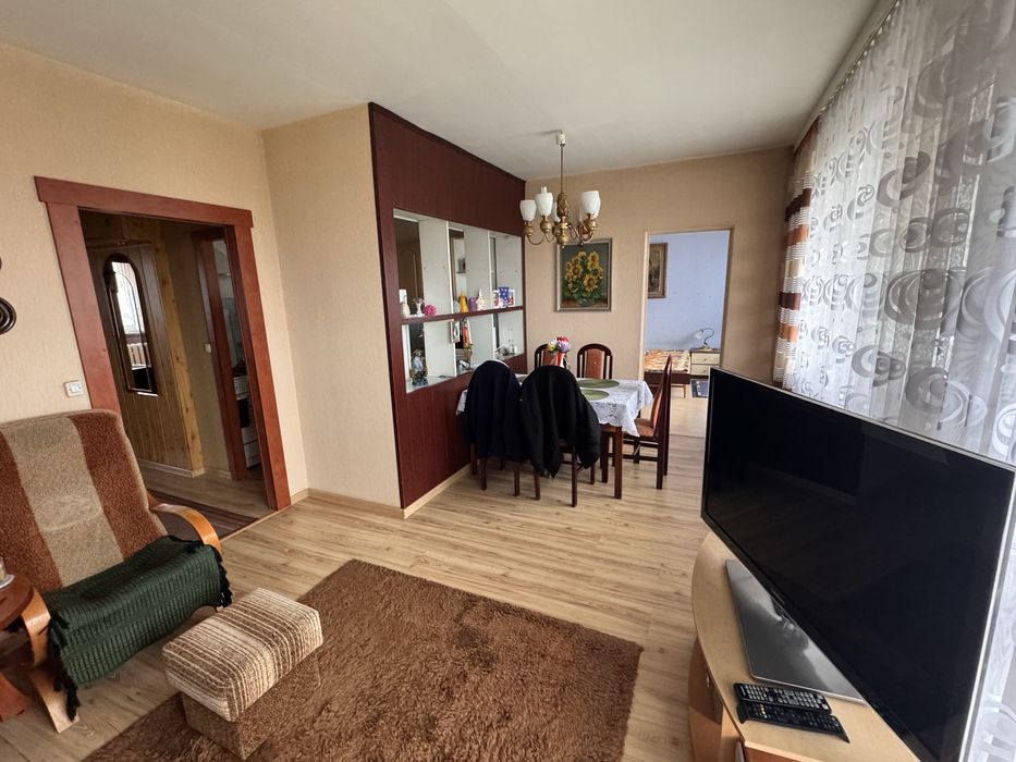 Mieszkanie M-6 Katowicka z garażem murowanym.