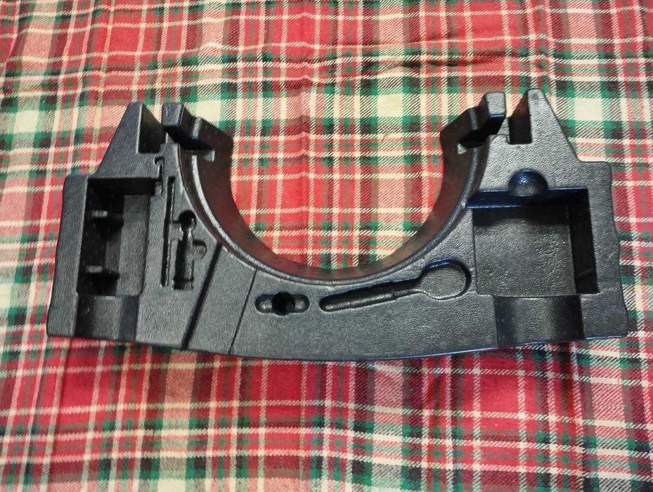 Oryginalny wkład bagażnika do VW T-ROC.