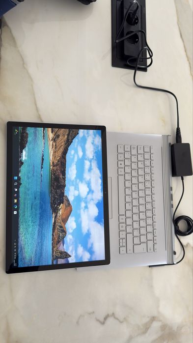 Microsoft Surface Book 3 – Excelente estado! (790€)