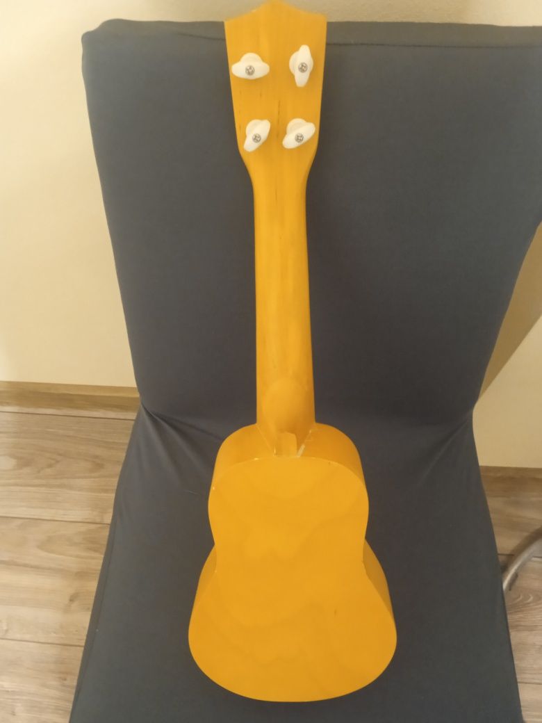 Ukulele dla dziecka