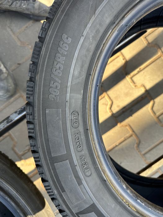 205/65r16c michelin agilis alpin zima para