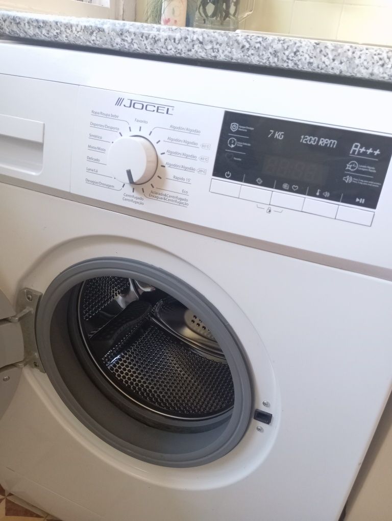 Máquina de Lavar Roupa 7 quilos
