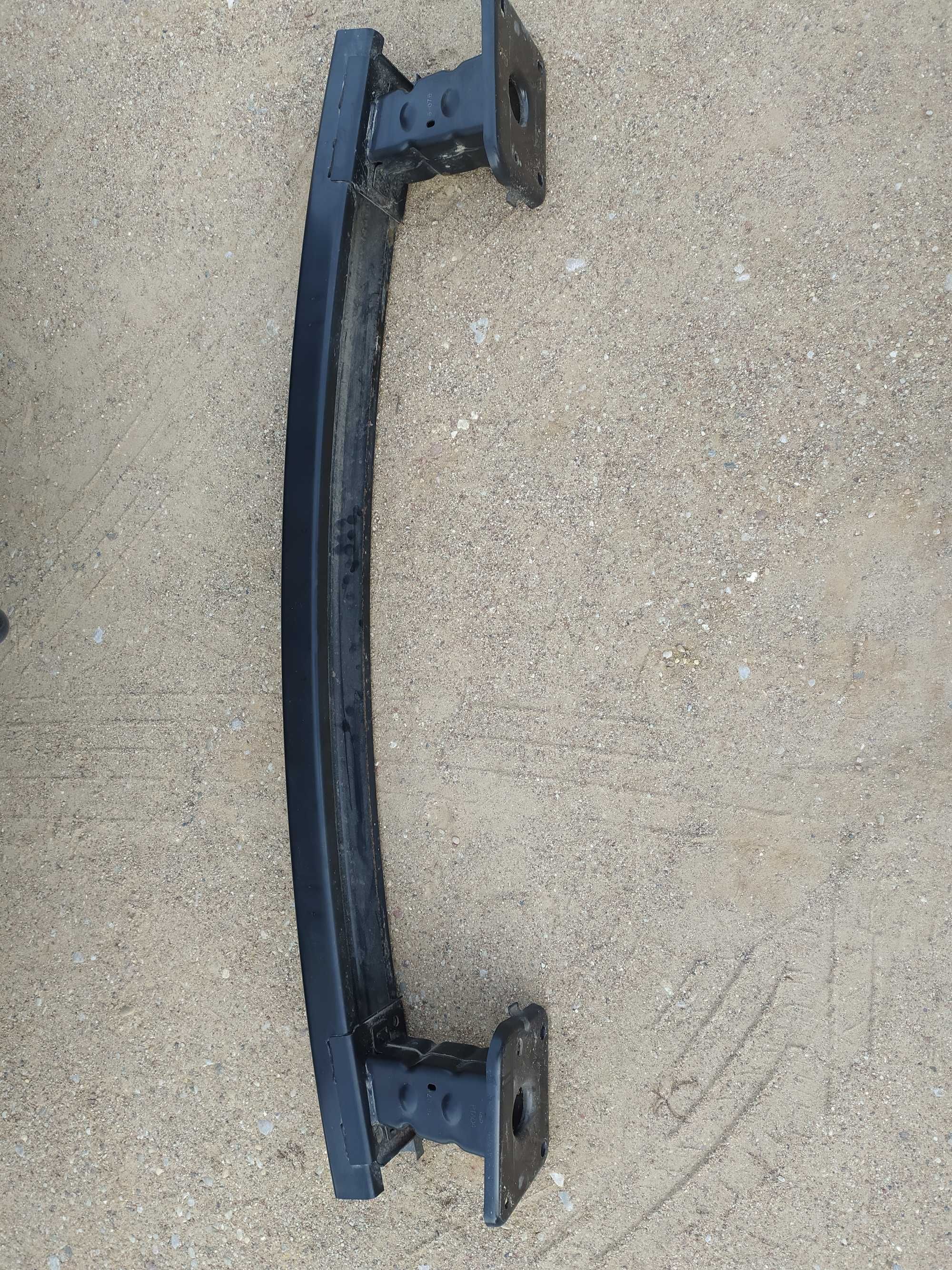 Ford Kuga/Escape MKII Lift Belka Zderzaka Tył Wzmocnienie Stan Idelny