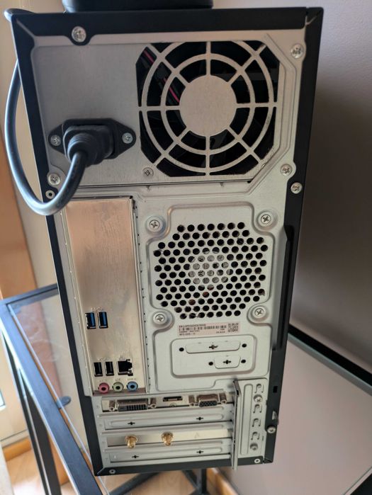 Computador Asus com processador Intel i5