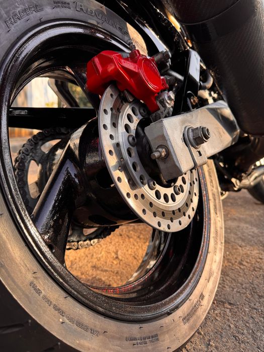Yamaha FZR 600R
