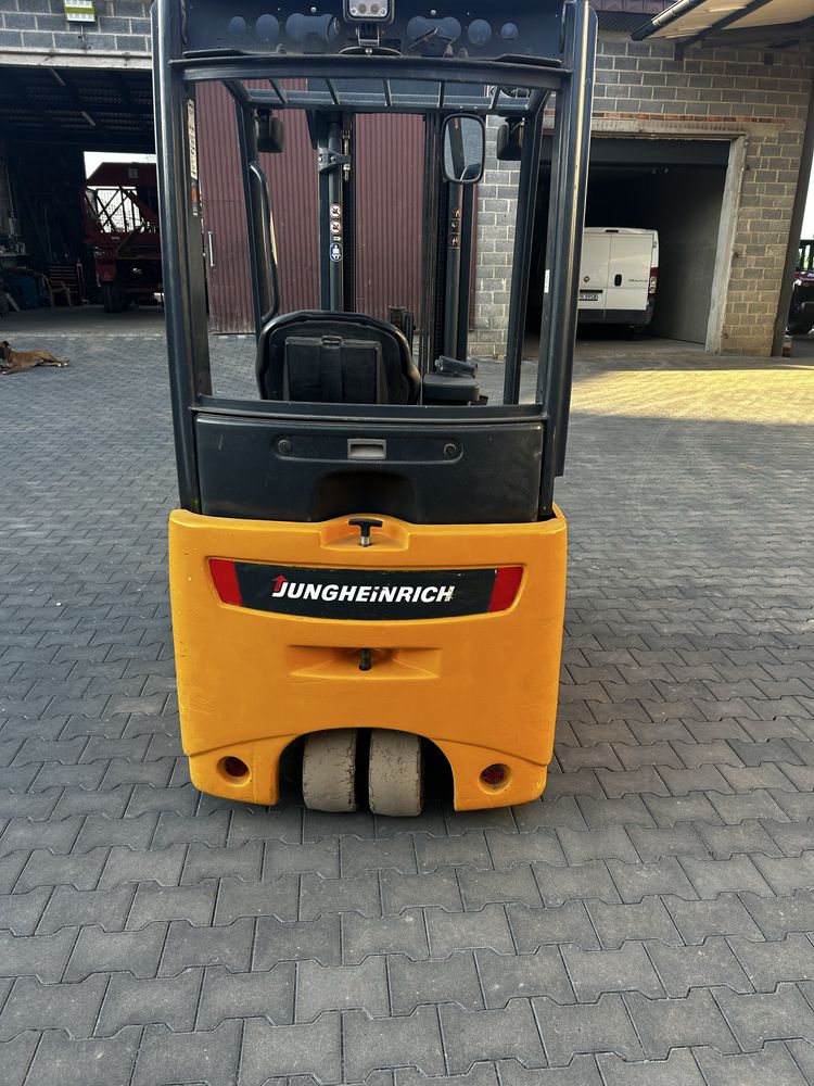 Wózek widłowy elektryczny elektryk Jungheinrich EFG 213 216k triplex