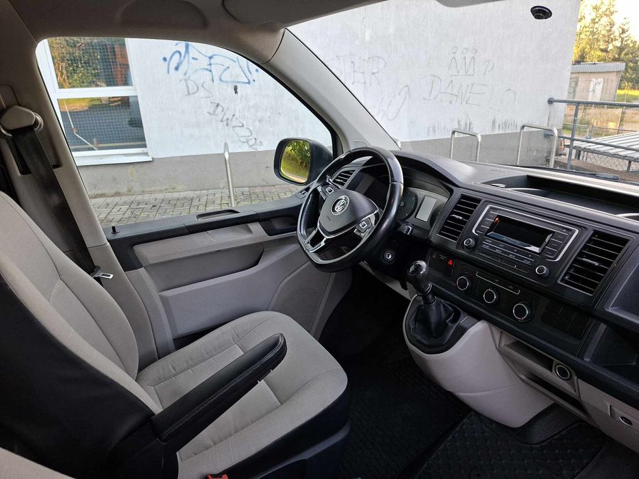 Volkswagen Transporter T6 2.0 tdi 150 km 2018