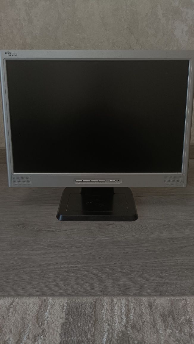 Монитор Fujitsu SIEMENS