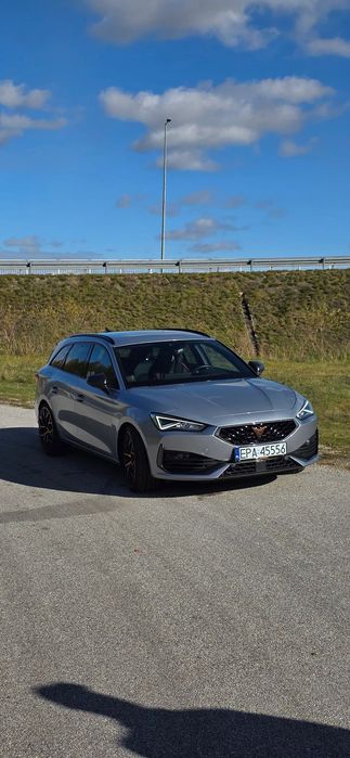 Cupra Leon Sportstourer Salon Polska, mały przebieg, cała w oryginale.