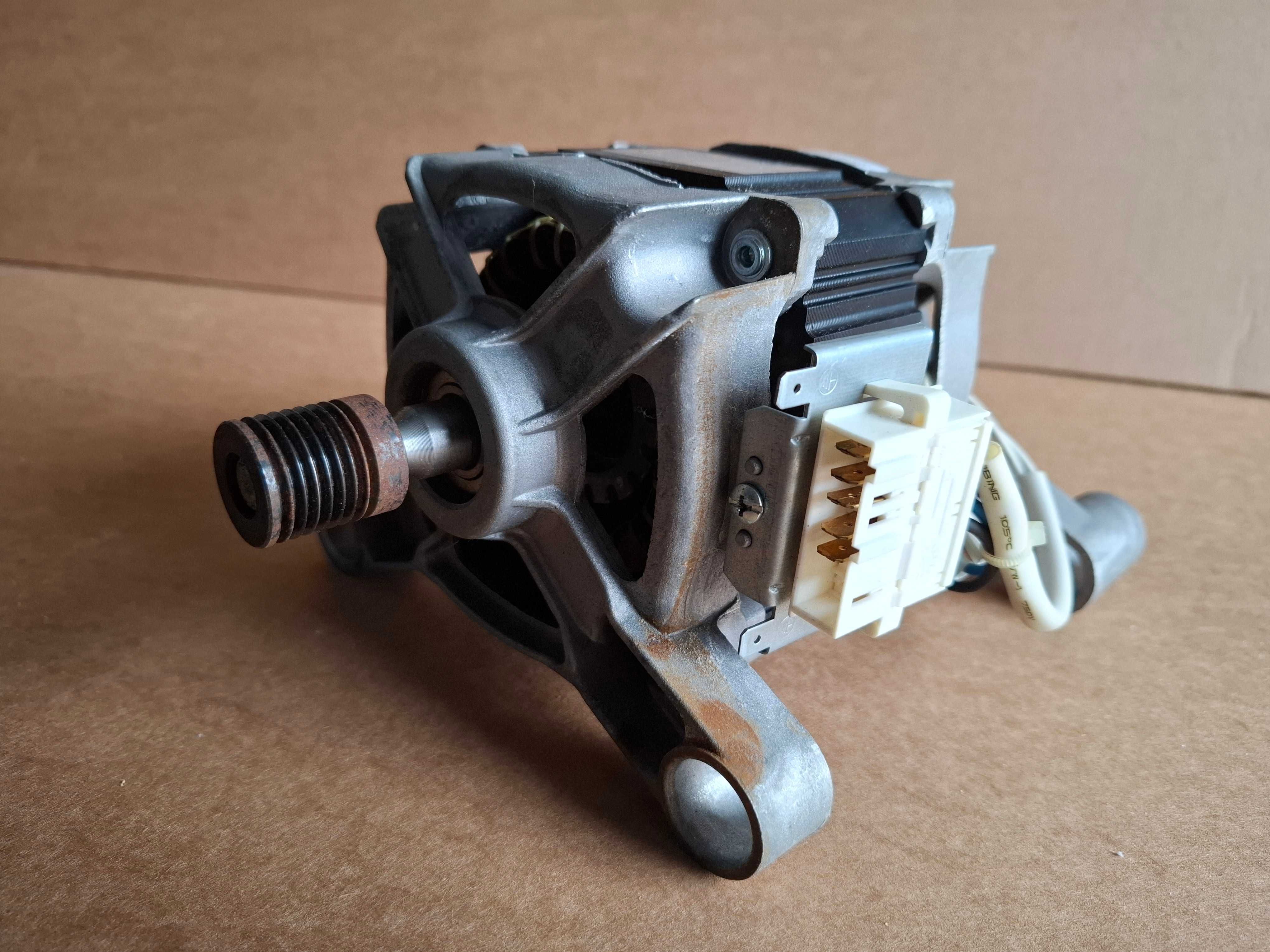 Silnik pralki Hotpoint Ariston WMD 722B EU