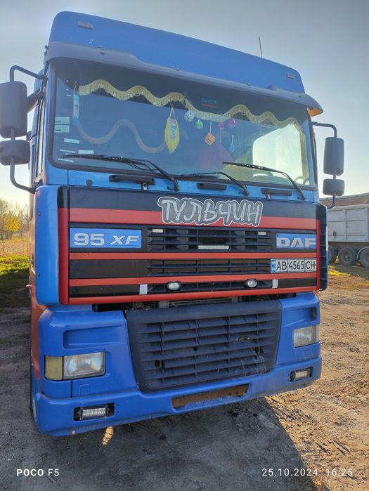 Подам власне авто  DAF. з причіпом  FRUEHAUF(зерновоз)