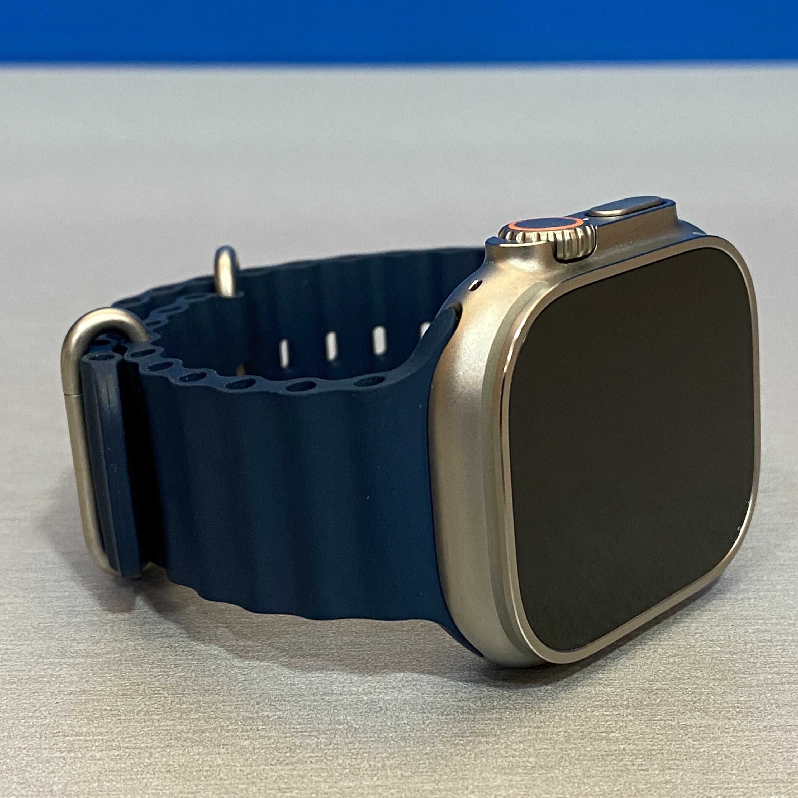 Apple Watch Ultra 2 (Titanium) - 49mm