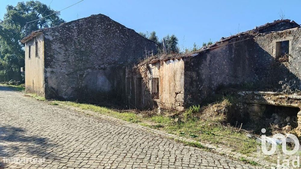 Casa / Villa em Pousaflores de 312 m2