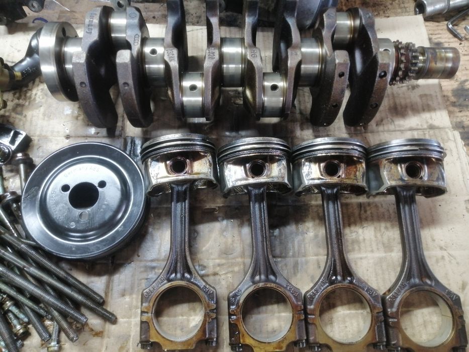 Коленвал колінвал 1.6 16v FSI BAG BLP BLF гольф Пассат Тоуран ауді а3