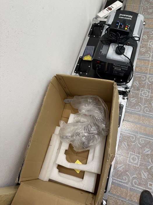 Maquina de fumo BEAMZ 1200W