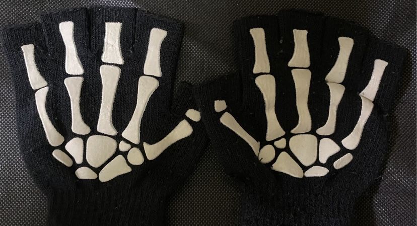 y2k перчатки с хеллоу китти,перчатки скелет