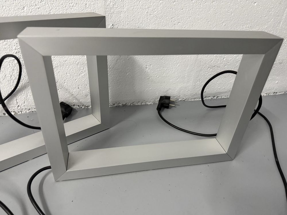 Vendo 2 candeeiros led de mesa. Impecaveis.