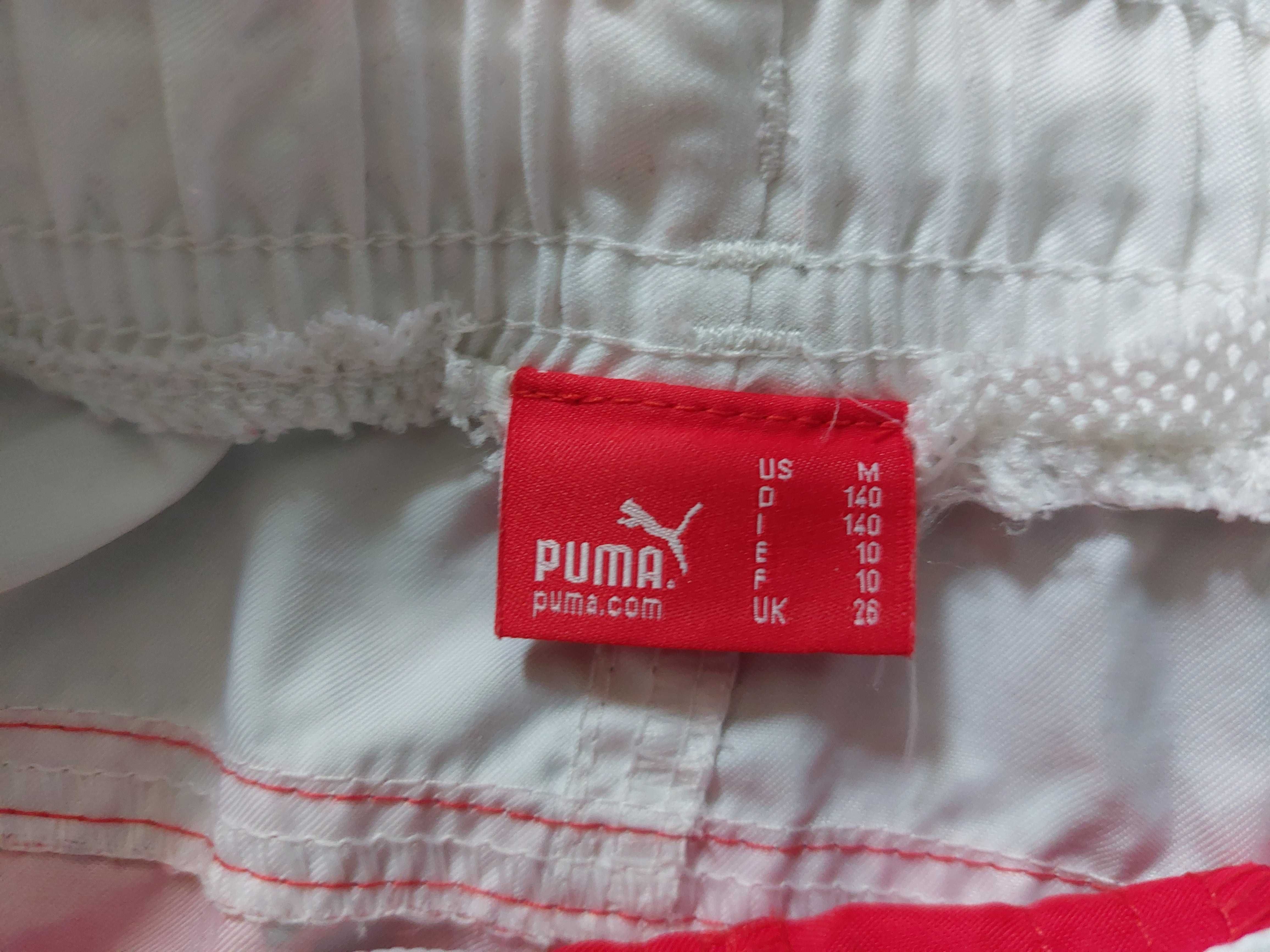 Bluza i spodenki sportowe Puma.