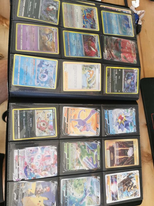 Karty pokemon album cały około 360 kart