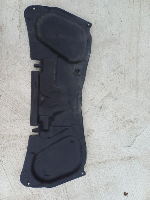 WYGŁUSZENIE MASKI HONDA JAZZ I 02-08 MATA