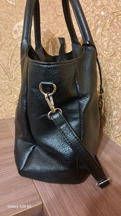 Продам сумку женскую