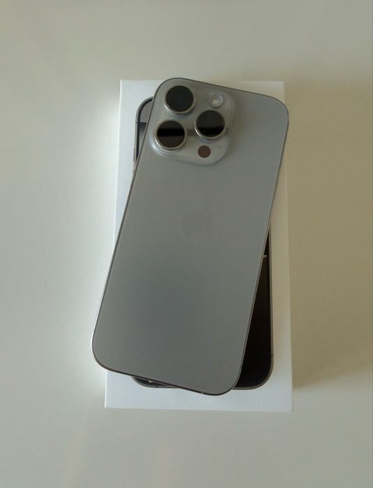 Apple iPhone 16 Pro 128GB 93% “ sideral grey “ +box , charger and case