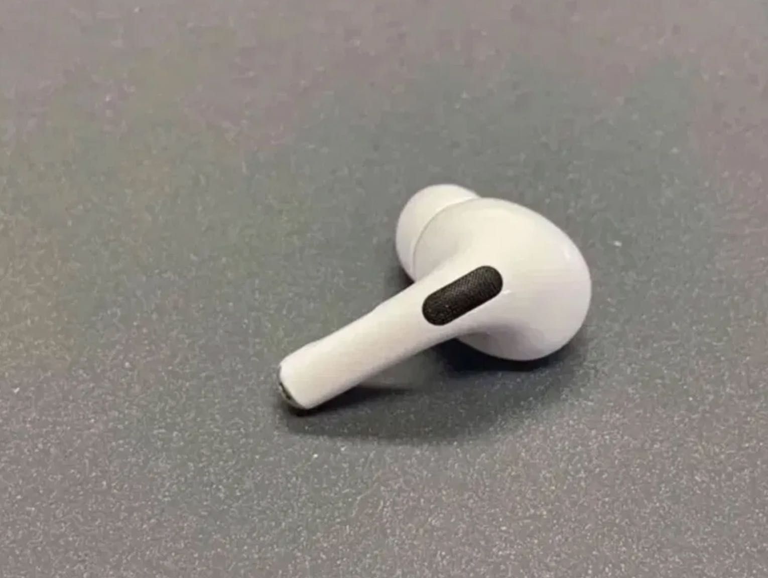 oryginalna lewa słuchawka AirPods pro 1 gen. A2084