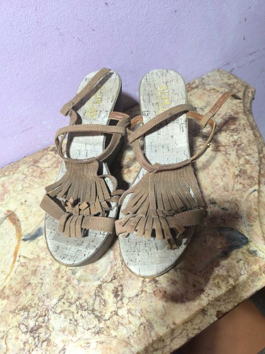 Sapatos abertos elegantes da replay