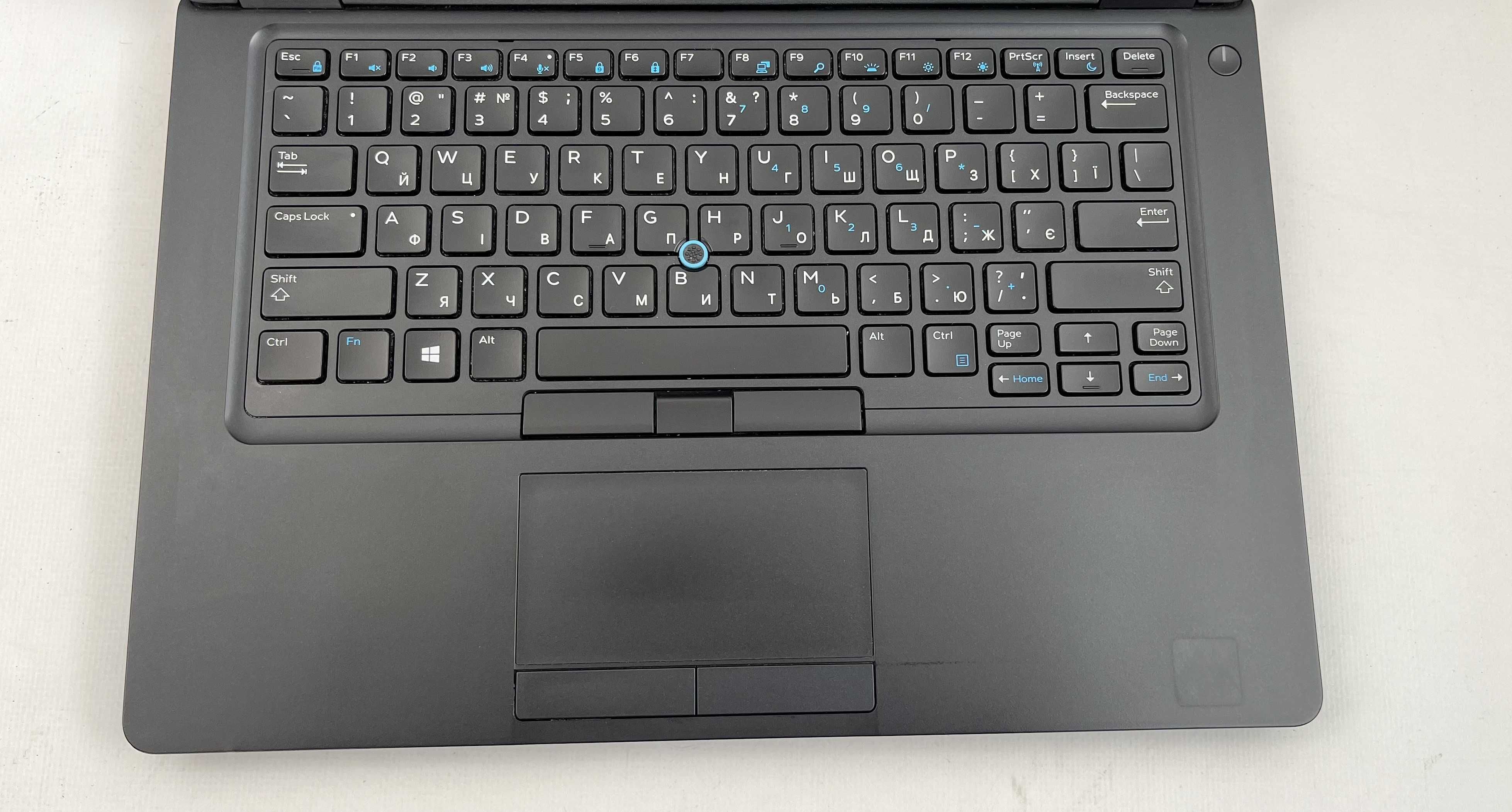 Ноутбук Dell Latitude 5490