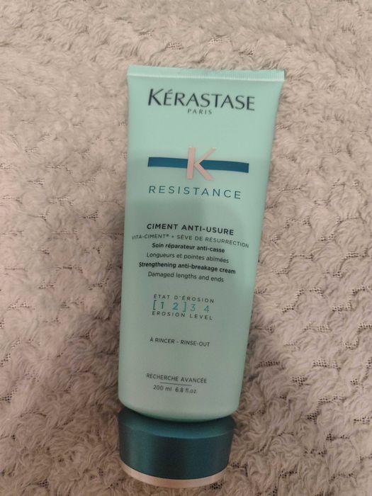 Kerastase Resistance