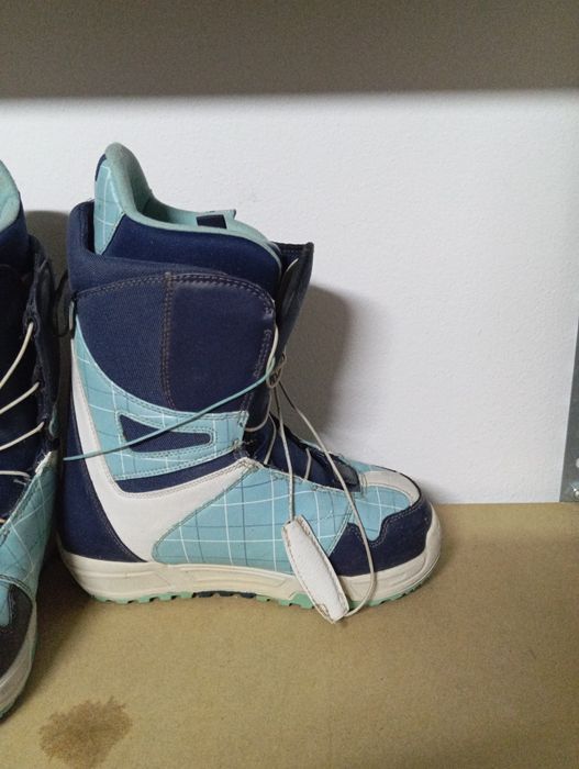 Buty snowboardowe Burton mint 40.5 snowboard 40 damskie