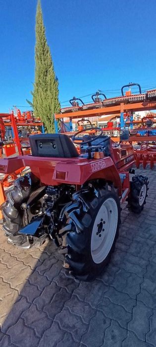 Campanha de Natal: Trator Mitsubishi mt16 + 4 alfaias POUPE 1250€