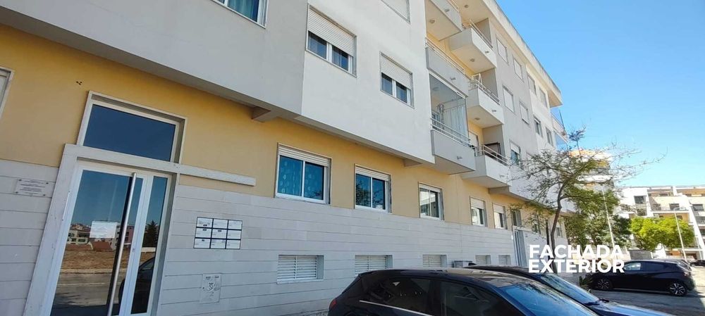 Vende-se T3 no Montijo - Localização Prime Todo o Conforto