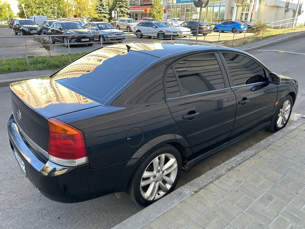 Opel Vectra C 2003 2,2 бензин