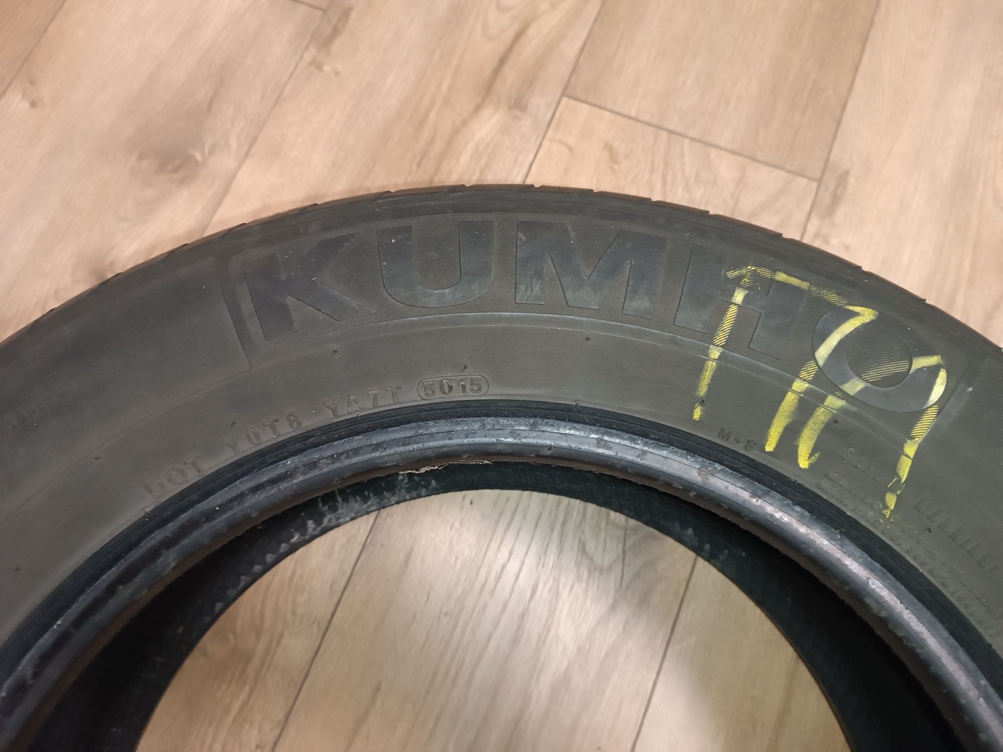 Шина літня  215/60R16 Kumho Sense