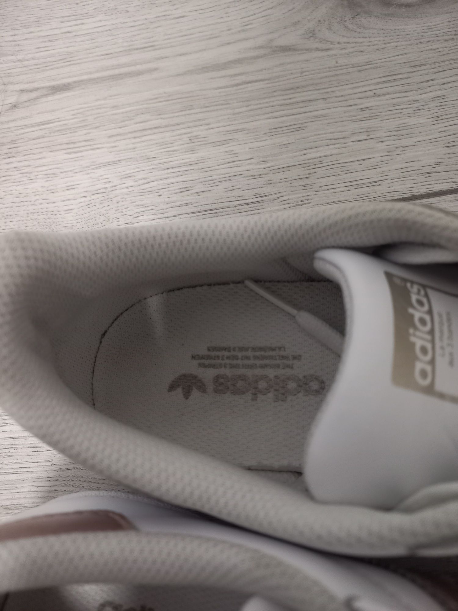 Кросівки adidas superstar 38р.