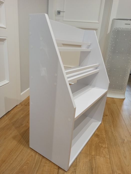 Regał biblioteczka na książki dla dzieci