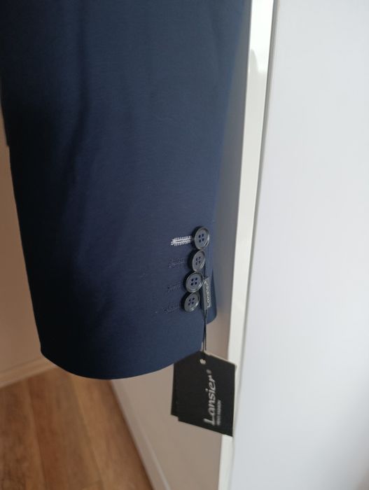 Nowy ładny garnitur męski marki Lansier rozmiar 64/188/118