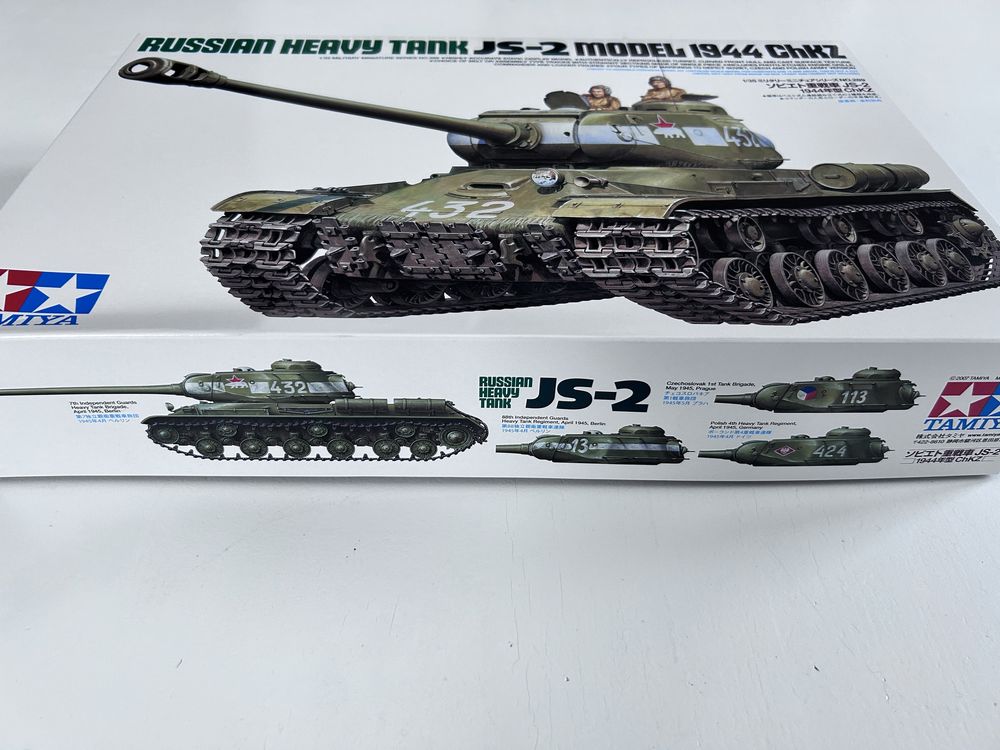 Czołg JS-2 model do sklejania Tamiya 35289