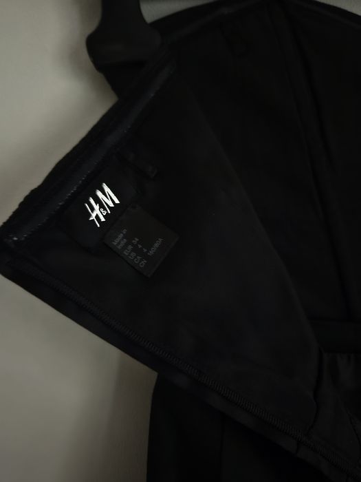 Sukienka mała czarna H&M xs s satynowa bawełna