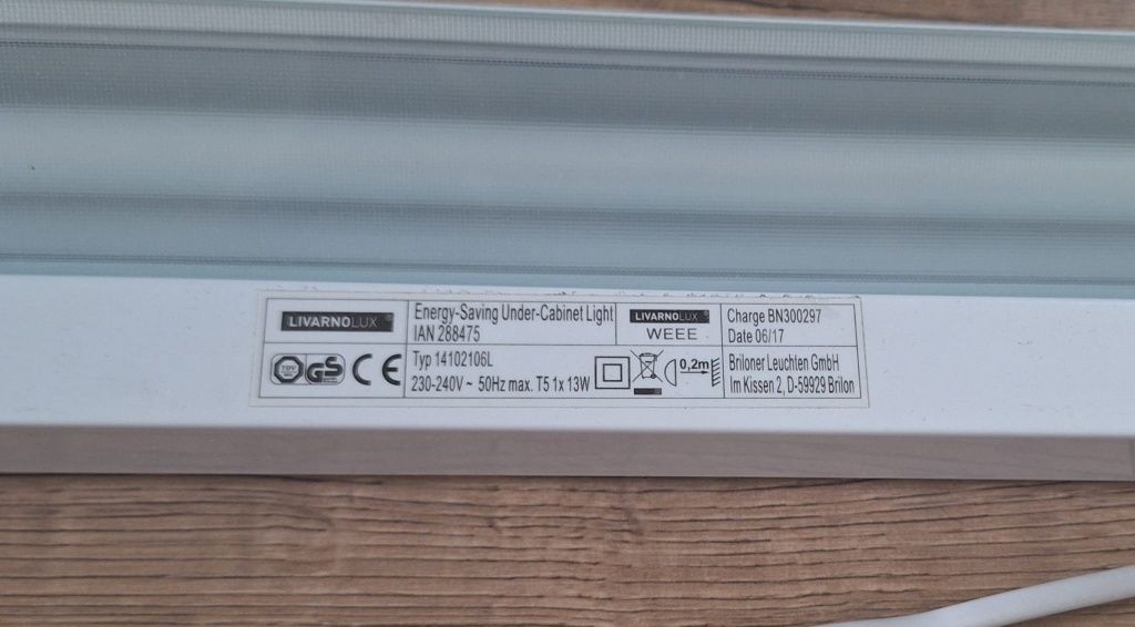 Oprawa podszafkowa energooszczędna świetlówkowa elektro meble kuchenne