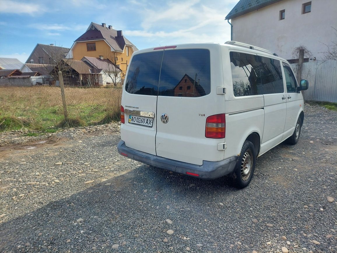 Volkswagen T5 2006 1.9