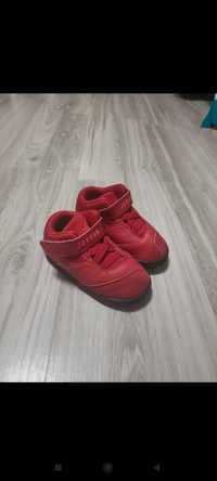 Buty Jordan czerwone
