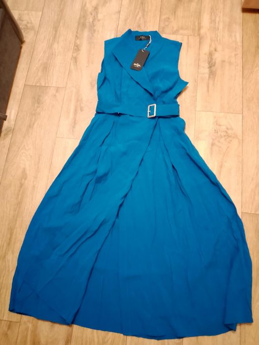 Стильные женские платья продам