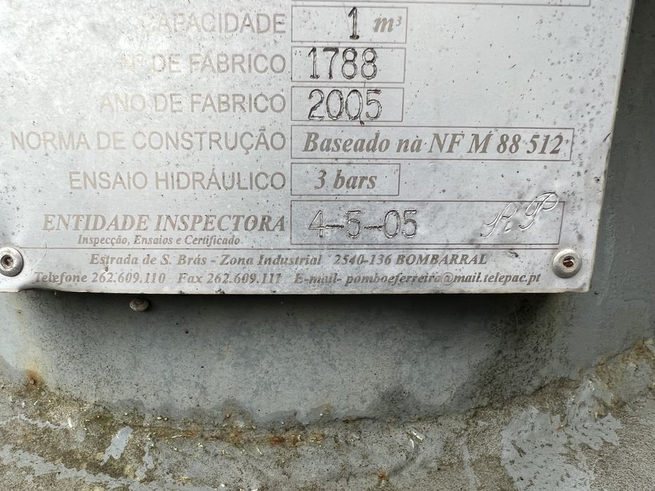 Cisterna de gasoleo usada