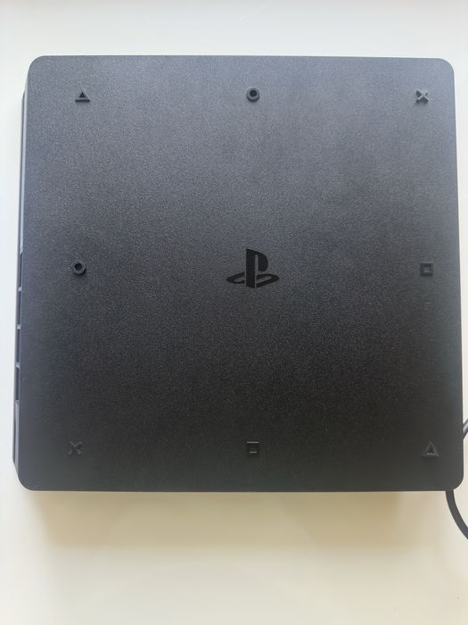 Продам PlayStation 4 Slim 500GB