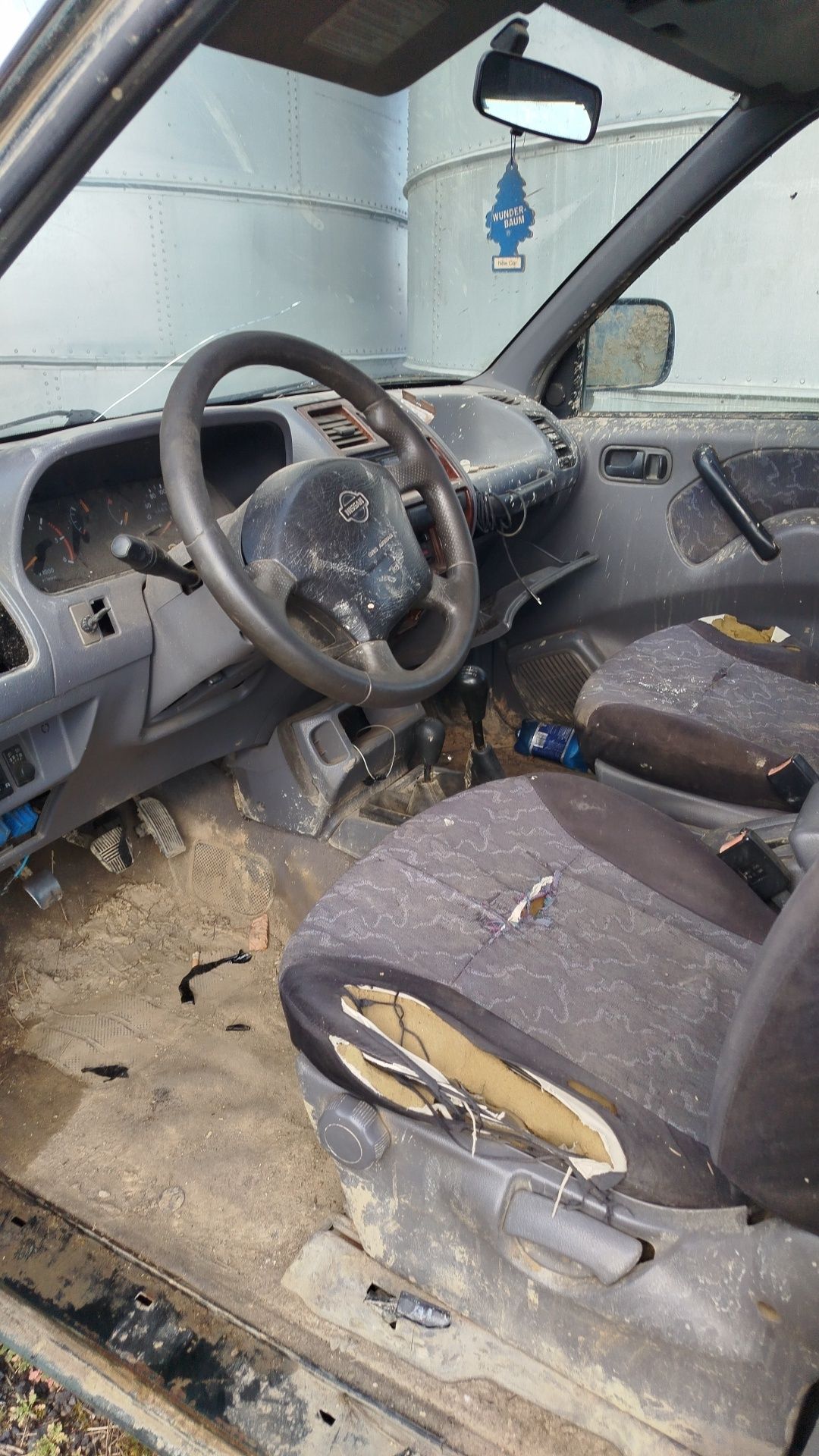 Nissan Terrano 2  2.7 diesel most tył LSD