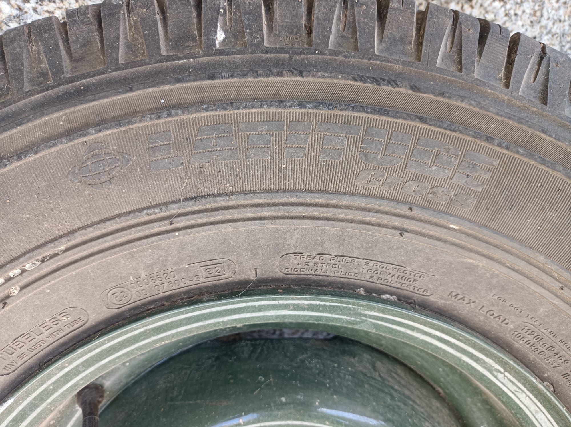 Jantes Land Rover com pneus Michelin latitude