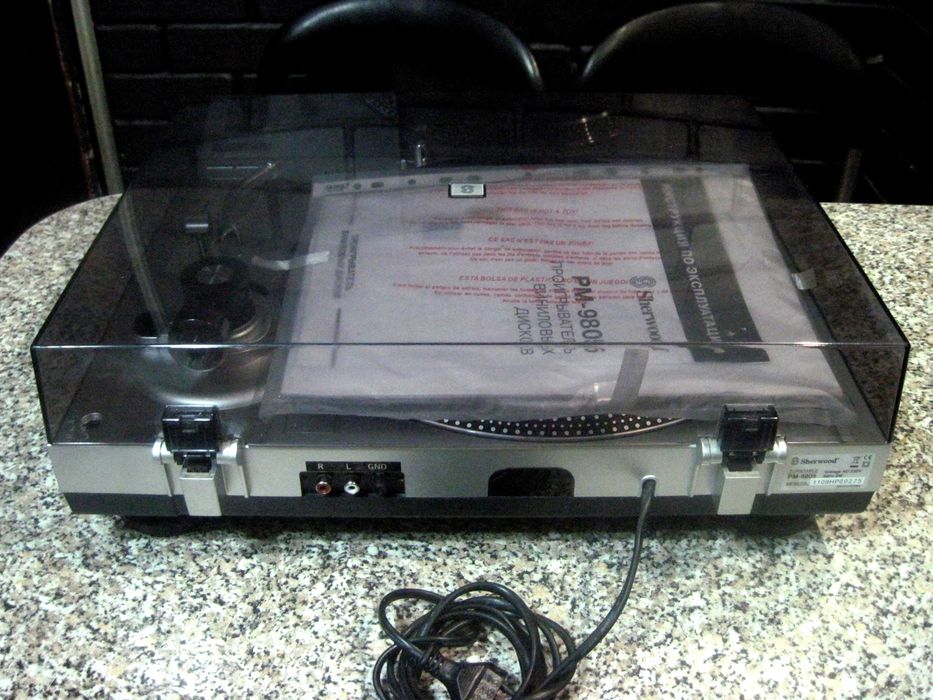 Проигрыватель виниловых дисков Sherwood PM-9805