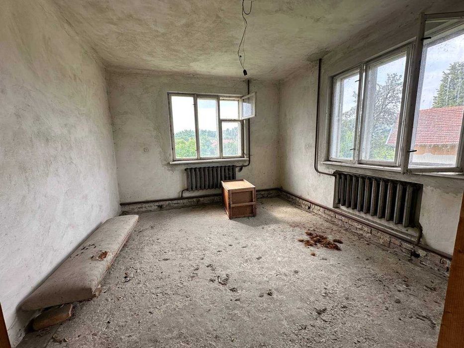 Продається будинок у передмісті Дрогобича (с.Михайлевичі)